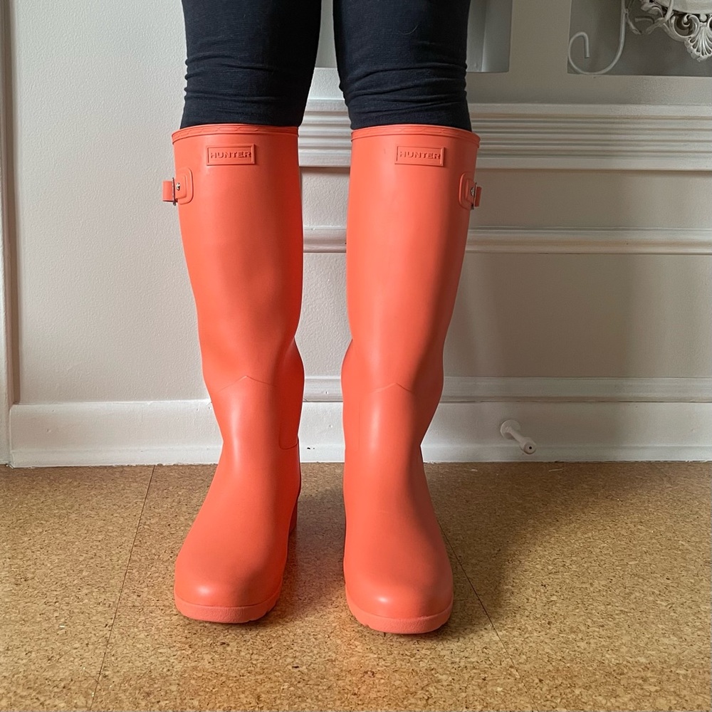 New Hunter Original refined rain boots boot orange coral pink boot size 5
